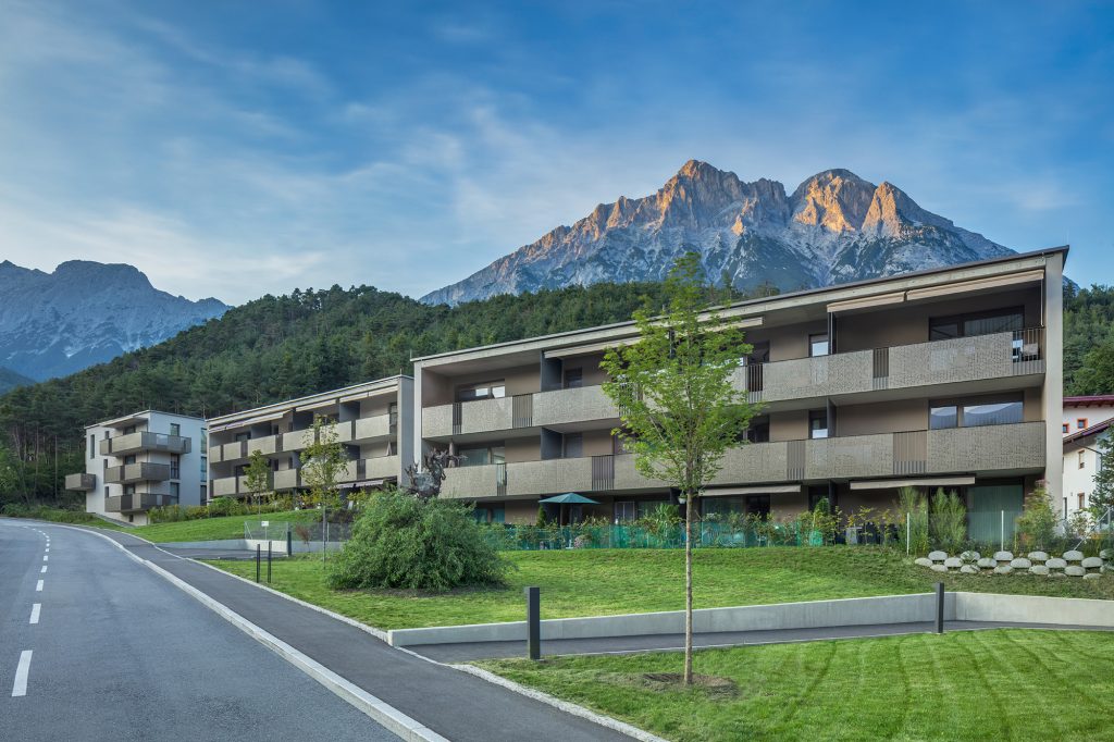 Retusche Architekturfotografie Neue Heimat Tirol after